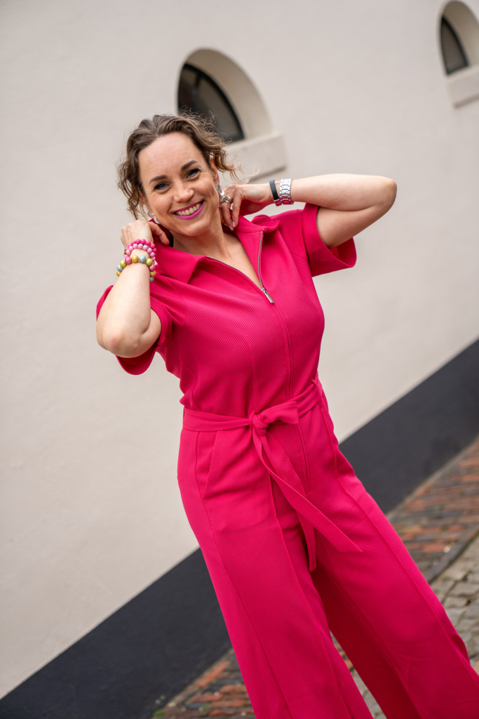 rose jumpsuit korte mouw en lange pijp van POM, ritssluiting en ceintuur